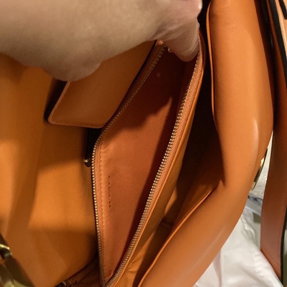 Coach Tabby 26 shoulder bag in Candied pillow leather - Picture 14 of 16